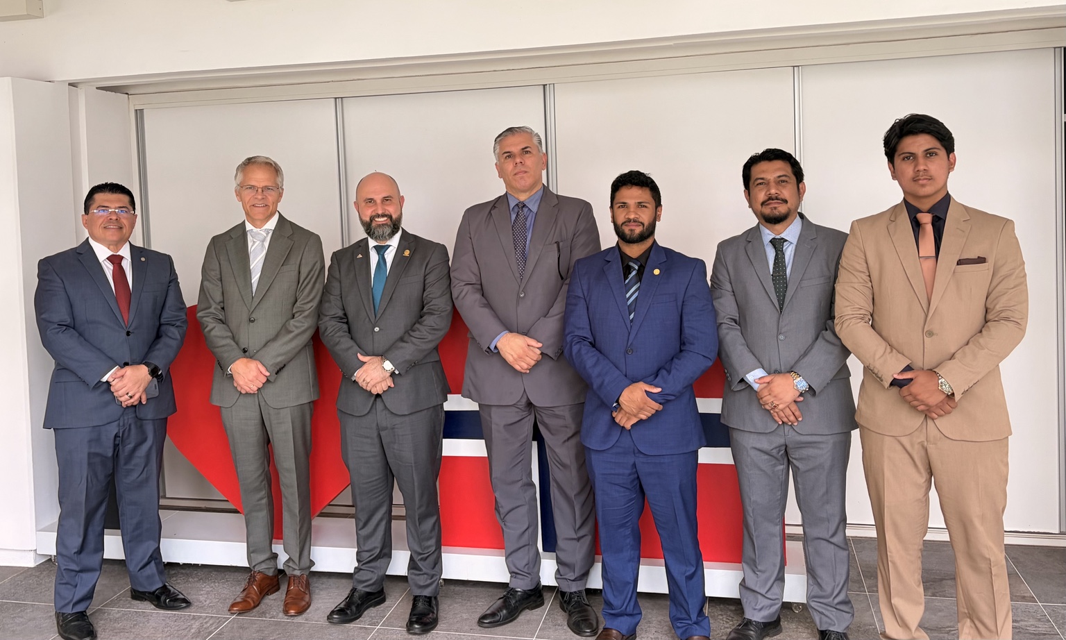 Comitiva da OAB Amapá no encontro com a representação diplomática da Noruega.