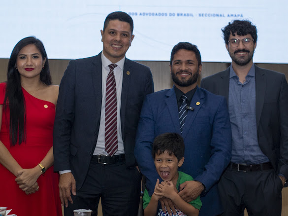 Registro de grupo com Pablo Nery, Fabiano Leandro Oliveira e Monique Karolin Costa